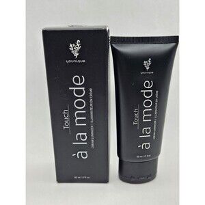 Younique Touch A La Mode Cream Luminizer in Lustrous  1.7 fl oz New in Box